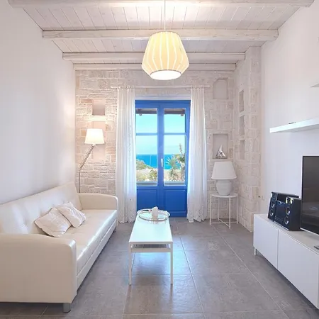 Sandstone By Rocks Estates * Αμπελάς